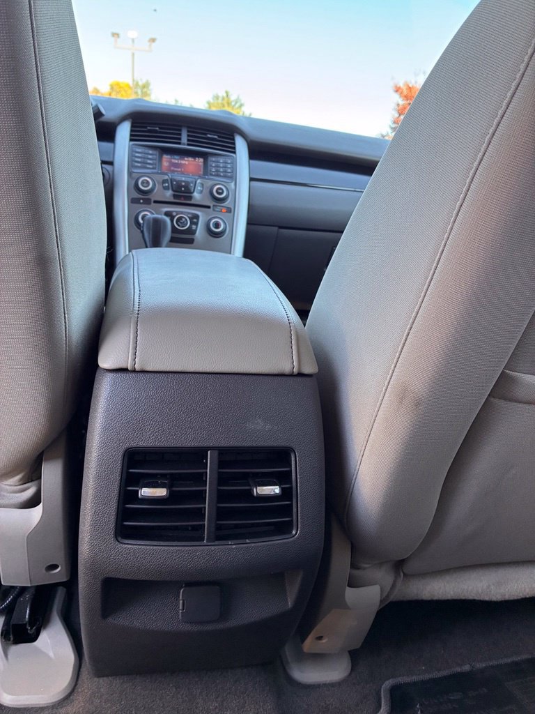 Used 2013 Ford Edge SE FWD image 15