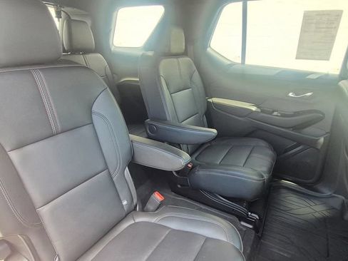 Used 2023 Chevrolet Traverse RS w/ LPO, Floor Liner Package AWD/4WD image 5