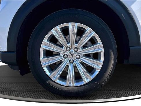 Used 2025 Ford Explorer Platinum w/ LUX Leather Package image 34