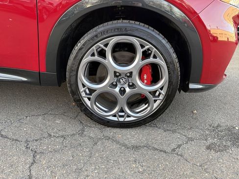 Used 2024 Alfa Romeo Tonale Veloce image 33