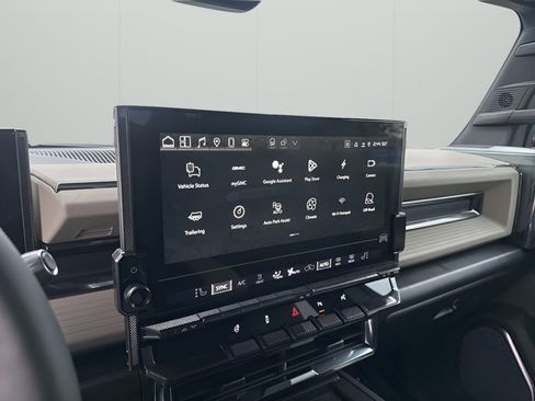 New 2026 GMC Hummer EV 2X image 32