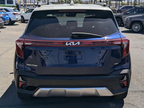 Used 2024 Kia Seltos SX AWD/4WD image 3