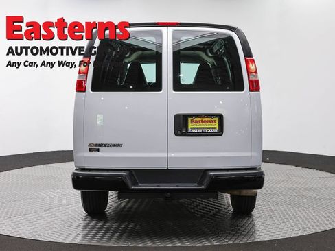 Used 2019 Chevrolet Express 2500 w/ Driver Convenience Package RWD image 6
