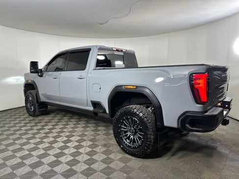 Used 2024 GMC Sierra 2500 AT4X image 5