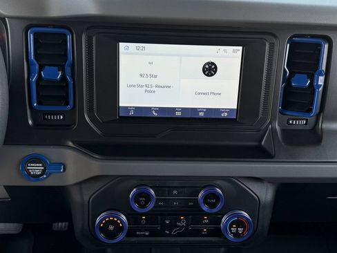 Used 2023 Ford Bronco 2-Door AWD/4WD image 16