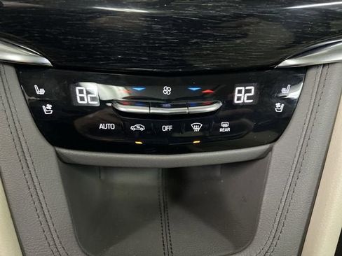 Certified 2020 Cadillac XT6 Premium Luxury image 18