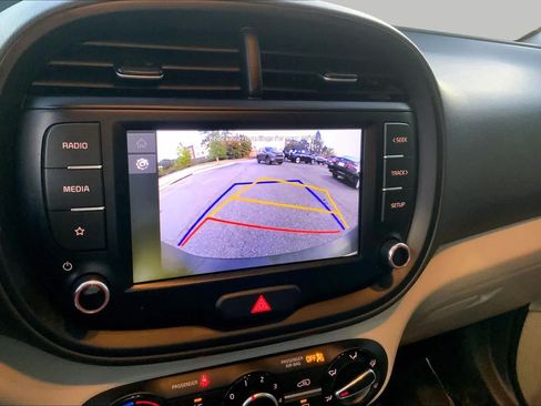 Used 2022 Kia Soul LX w/ Technology Package FWD image 28
