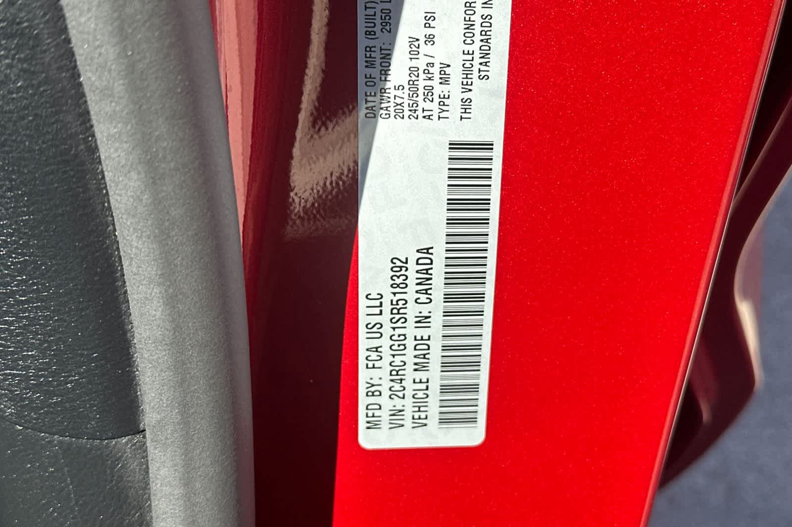 Used 2025 Chrysler Pacifica Limited FWD image 29