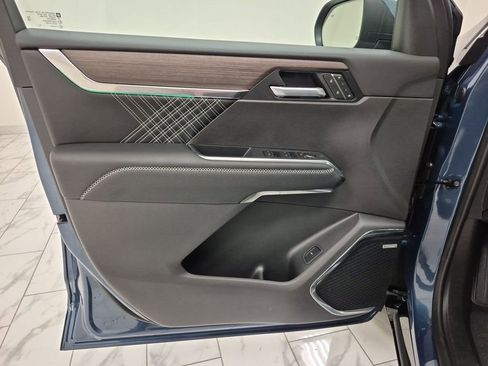 New 2026 GMC Acadia Denali image 23