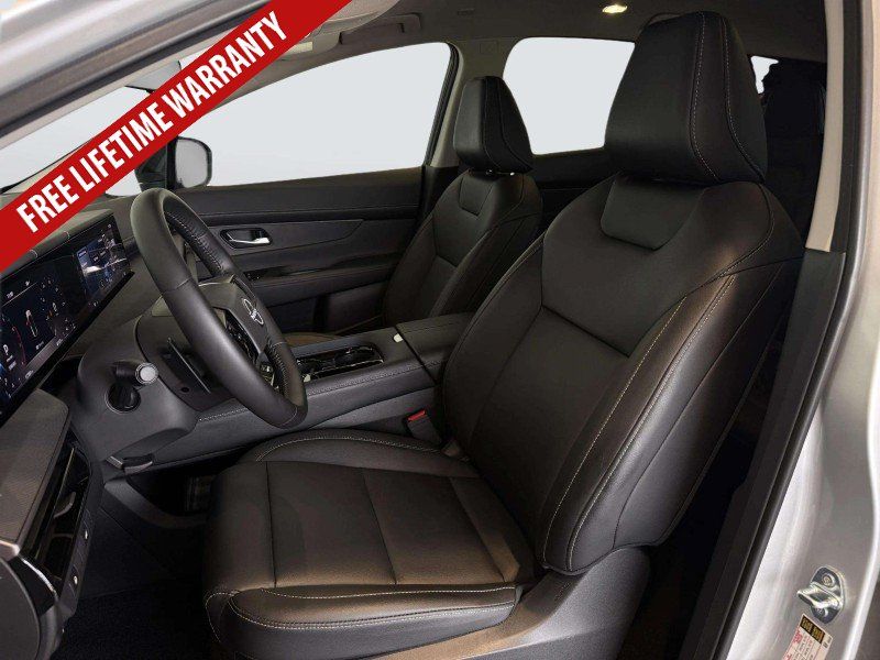 Certified 2025 Nissan Murano SV AWD/4WD image 29