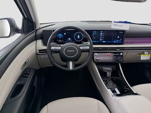 Used 2025 Hyundai Tucson SEL FWD image 26