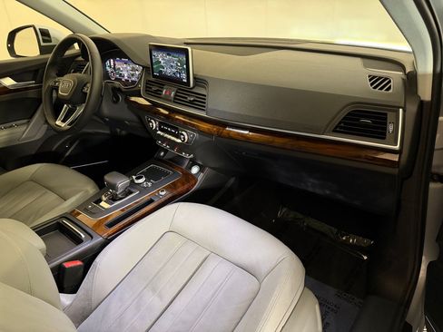 Used 2018 Audi Q5 Prestige w/ Prestige Package AWD/4WD image 34