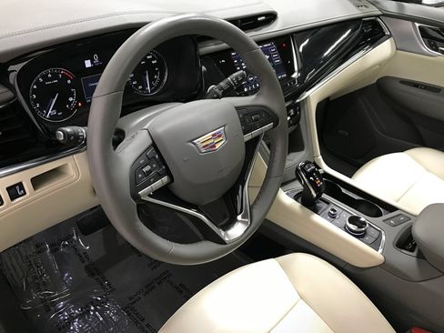 Used 2024 Cadillac XT6 Premium Luxury w/ LPO, Floor Liner Package AWD/4WD image 15