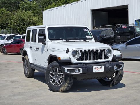 New 2025 Jeep Wrangler Sahara image 6