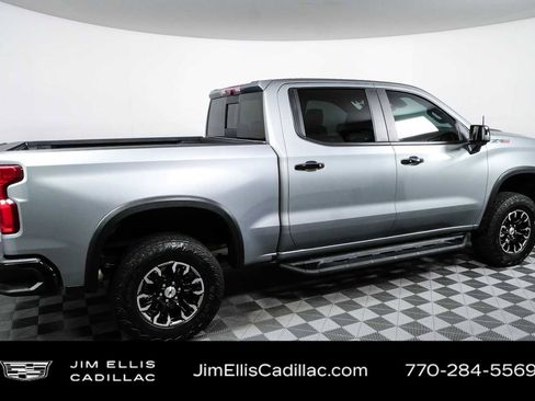 Used 2023 Chevrolet Silverado 1500 ZR2 w/ Technology Package AWD/4WD image 2