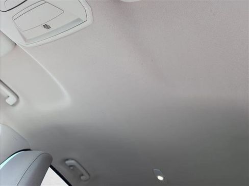 Used 2018 Ford Escape SE image 17