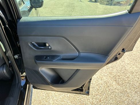 New 2026 Nissan Kicks S image 16