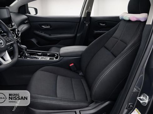 Certified 2024 Nissan Sentra SV FWD image 7