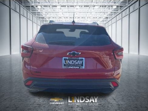 New 2026 Chevrolet Trax RS w/ Sunroof Package image 5