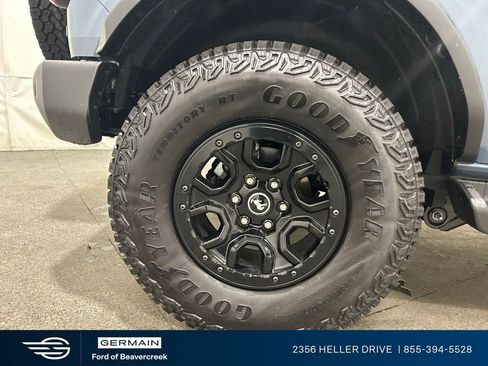 New 2025 Ford Bronco Outer Banks w/ Sasquatch Package image 10