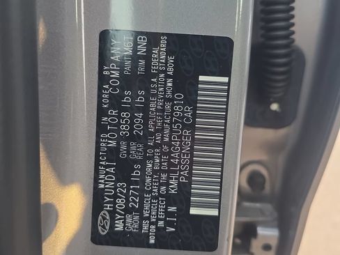 Used 2023 Hyundai Elantra SE FWD image 25