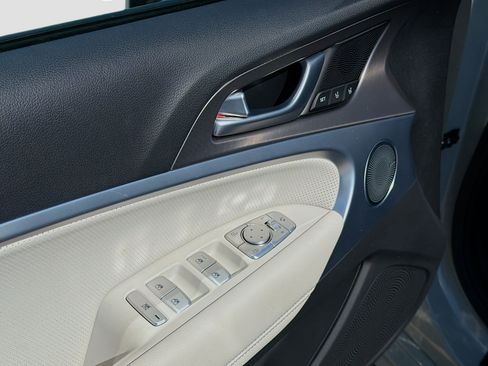 Used 2024 Genesis G70 2.5T w/ Sport Prestige Package image 21