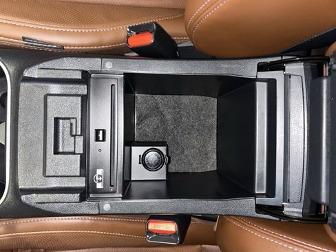 Used 2020 Subaru Outback Touring XT image 22