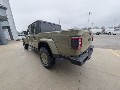 New 2026 Jeep Gladiator Sport AWD/4WD image 7