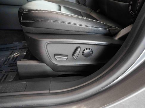 Used 2022 Ford Escape SEL AWD/4WD image 12