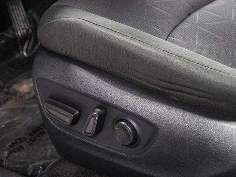 Certified 2024 Toyota RAV4 XLE FWD image 22