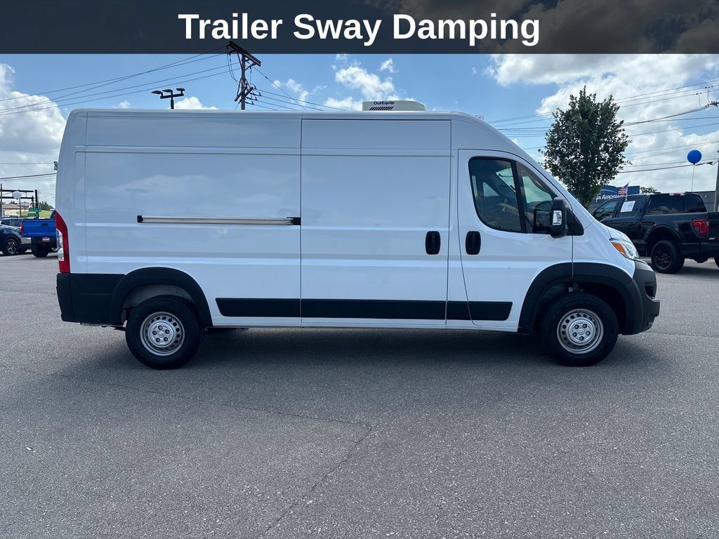 Used 2025 RAM ProMaster 2500 FWD image 8