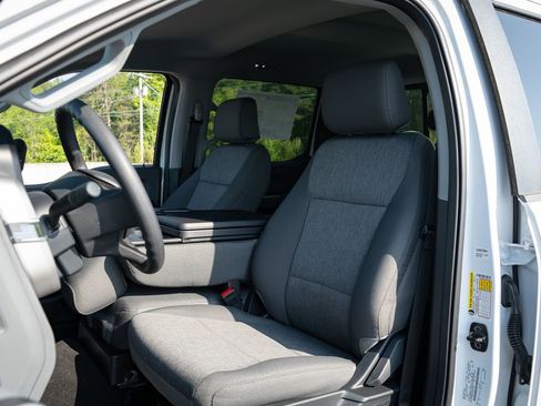 New 2026 Ford F250 XL w/ STX Appearance Package AWD/4WD image 15