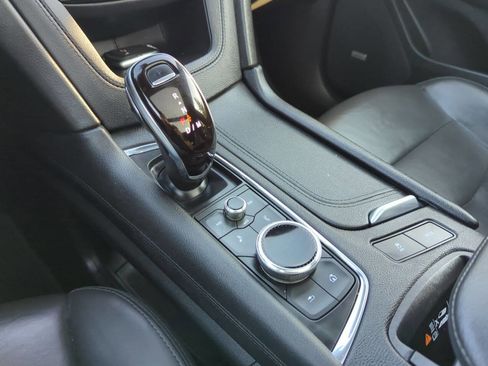 Used 2022 Cadillac XT5 Premium Luxury image 19