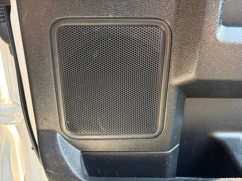 Used 2020 Ford F150 XLT w/ Equipment Group 302A Luxury AWD/4WD image 27