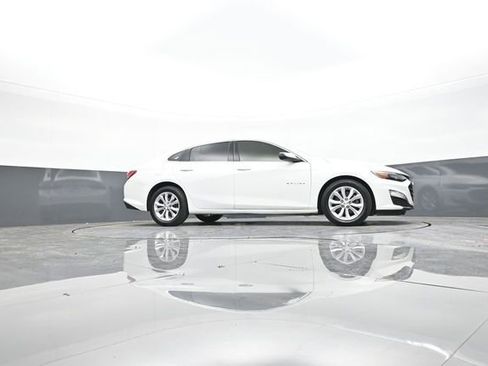 Used 2021 Chevrolet Malibu LT image 47