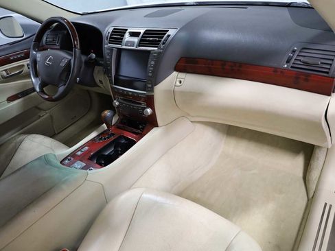 Used 2011 Lexus LS 460 w/ Comfort Pkg image 6