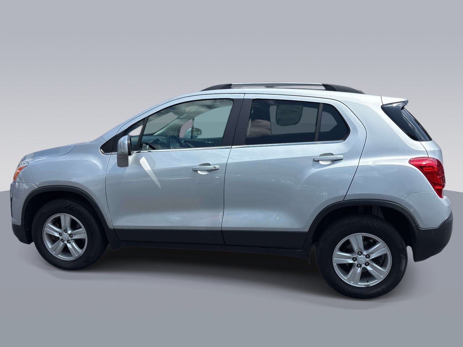 Used 2016 Chevrolet Trax LT w/ LT Convenience Package AWD/4WD image 6