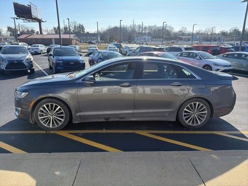 Used 2017 Lincoln MKZ Select image 3
