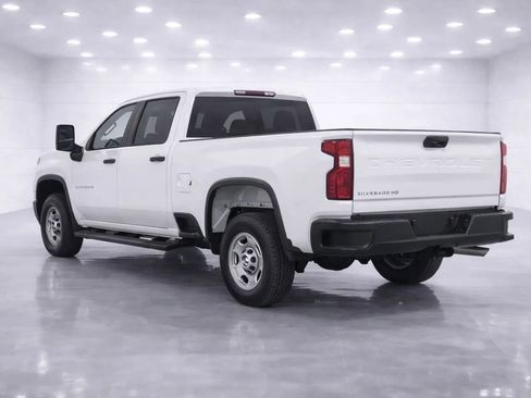 Used 2022 Chevrolet Silverado 2500 W/T w/ WT Convenience Package image 3