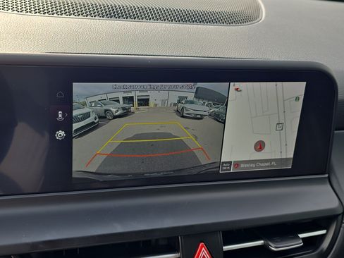 Certified 2024 Kia Seltos EX FWD image 23