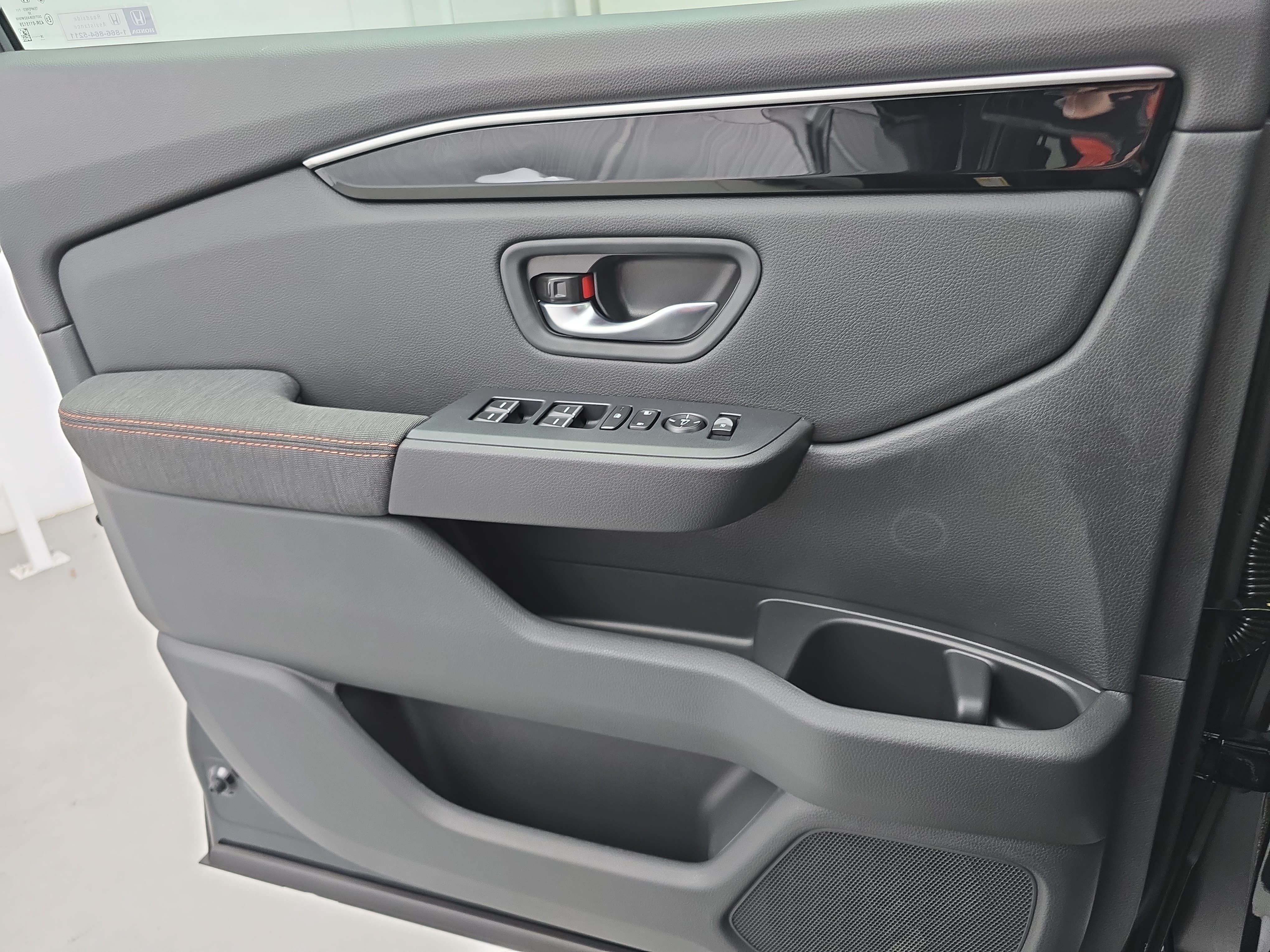 New 2026 Honda Pilot Sport image 28