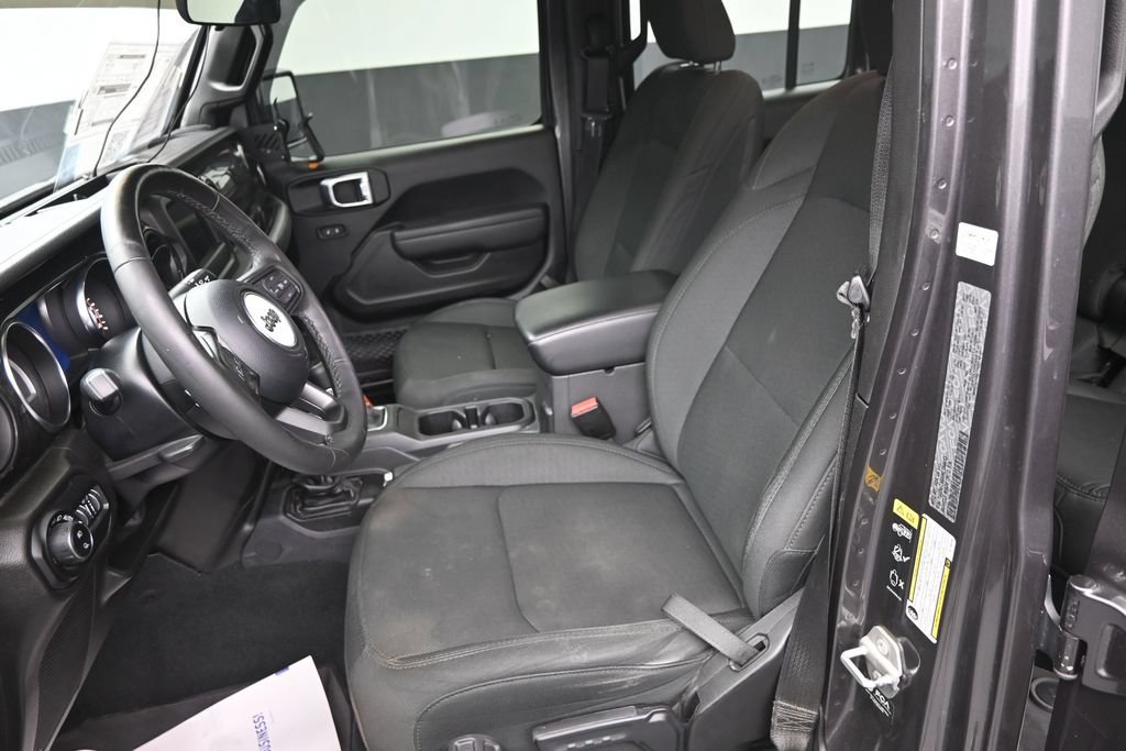 Used 2022 Jeep Gladiator Sport AWD/4WD image 13