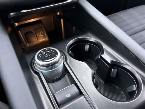 Used 2025 Ford Explorer ST-Line image 32