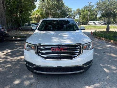 Used 2019 GMC Acadia SLE FWD image 3