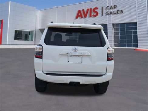 Used 2024 Toyota 4Runner SR5 image 5