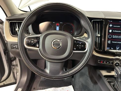 Used 2018 Volvo XC60 T5 Inscription w/ Convenience Package image 15