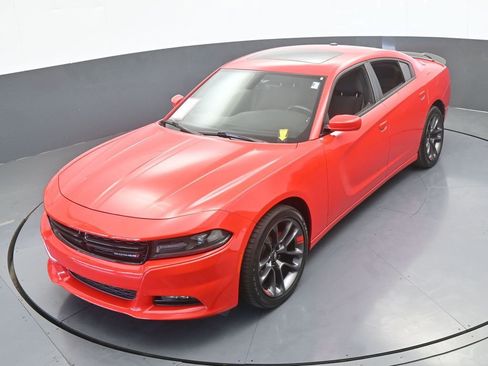 Used 2019 Dodge Charger SXT image 44