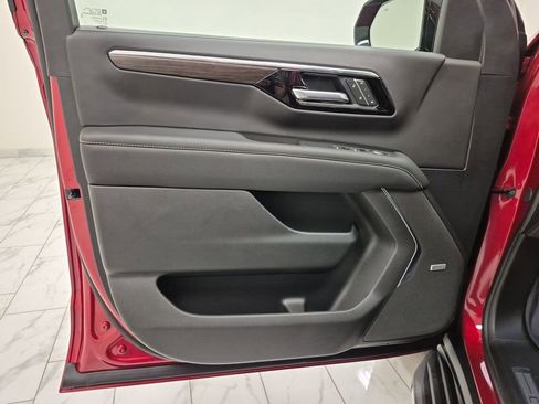 New 2026 Chevrolet Tahoe Premier image 23