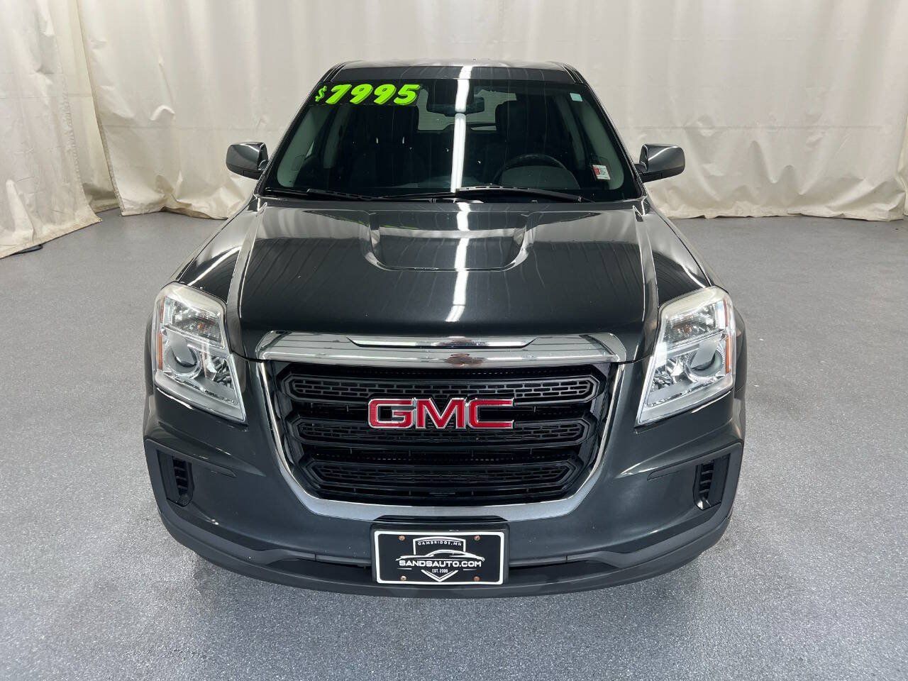 Used 2017 GMC Terrain SLE AWD/4WD image 2