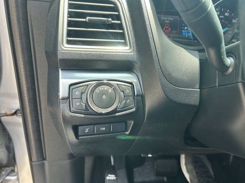 Used 2018 Ford Explorer Sport w/ Ford Safe & Smart Package AWD/4WD image 21